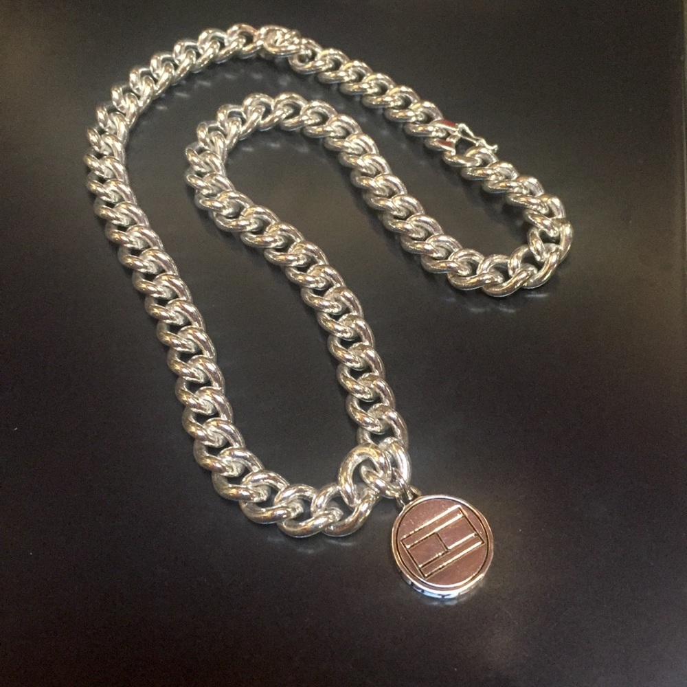 NWOT Tommy Hilfiger Heavy Silvertone Logo Chain